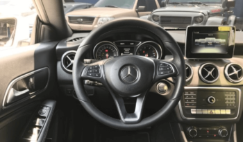Mercedes Benz CLA 200 Coupe modelo 2017 lleno