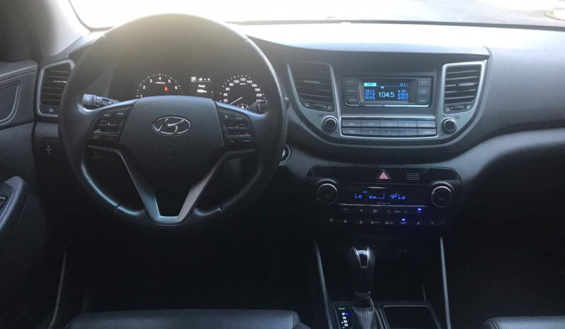 Hyundai Tucson Premium Plus modelo 2016 lleno